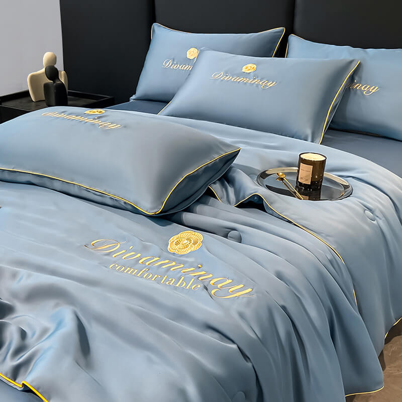 【Promoción a mitad de precio por tiempo limitado】✨✨Juego de tres piezas de colcha de verano de seda de hielo suave para hotel de cinco estrellas