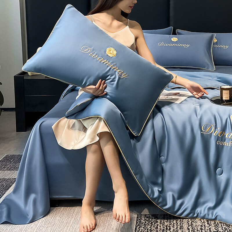 【Promoción a mitad de precio por tiempo limitado】✨✨Juego de tres piezas de colcha de verano de seda de hielo suave para hotel de cinco estrellas