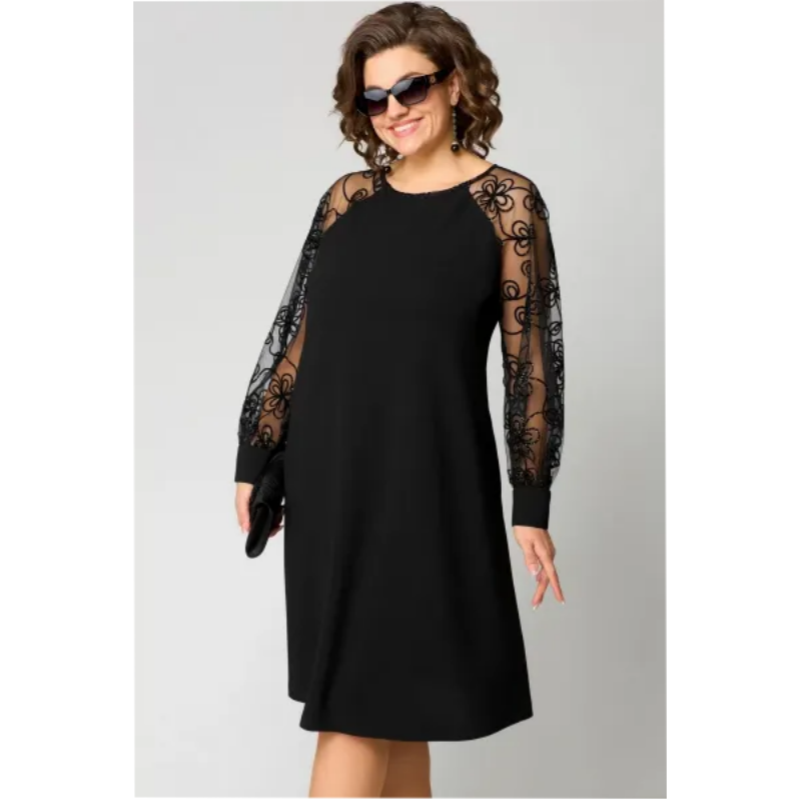 Vestido de manga larga con cuello redondo y parches de encaje