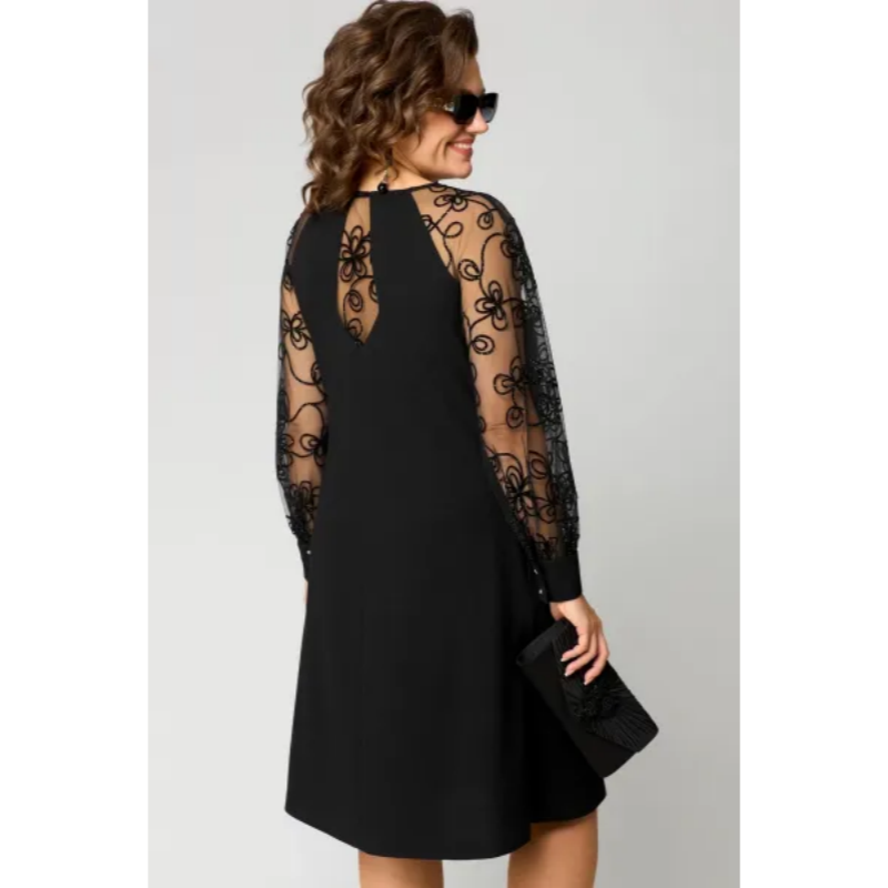 Vestido de manga larga con cuello redondo y parches de encaje
