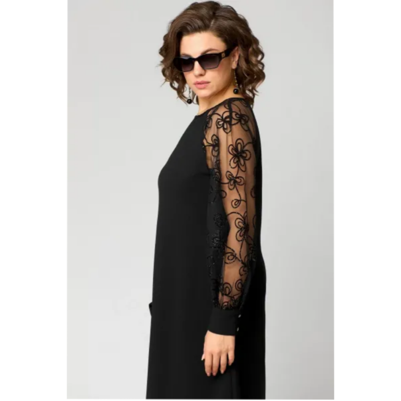 Vestido de manga larga con cuello redondo y parches de encaje